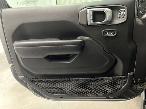 Used 2022 Jeep Wrangler Unlimited Sport image 12