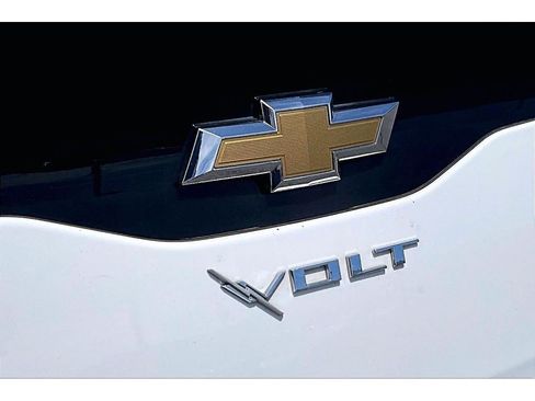 Used 2017 Chevrolet Volt Premier w/ Driver Confidence Package FWD image 24