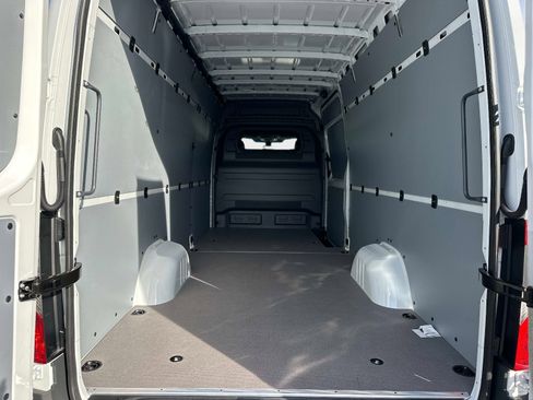 New 2026 Mercedes-Benz Sprinter 2500 image 10