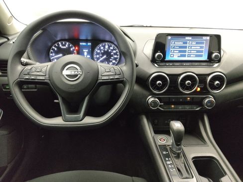 Used 2024 Nissan Sentra S FWD image 22
