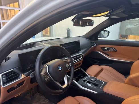 Used 2023 BMW 330i xDrive Sedan w/ Premium Package image 12