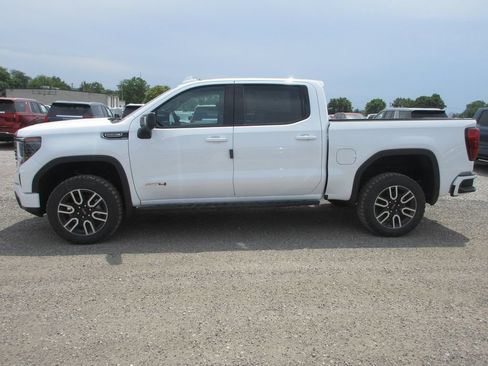 New 2026 GMC Sierra 1500 AT4 w/ AT4 Premium Package AWD/4WD image 11