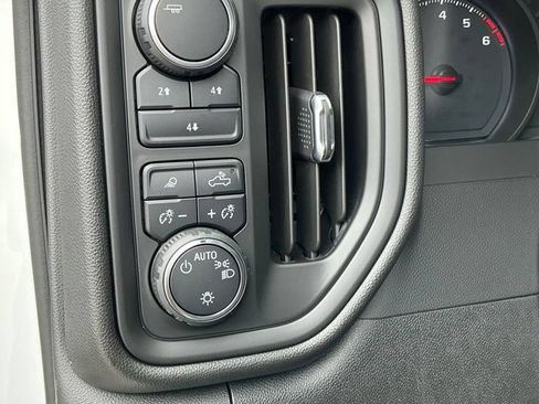 Used 2024 Chevrolet Silverado 2500 Custom w/ Custom Convenience Package AWD/4WD image 33