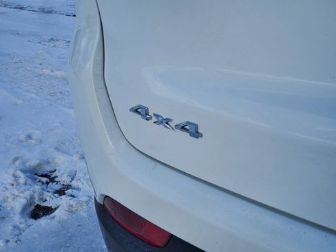 Certified 2023 Jeep Compass Limited image 29