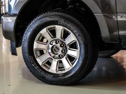 Used 2019 Ford F250 Platinum w/ Platinum Ultimate Package image 51