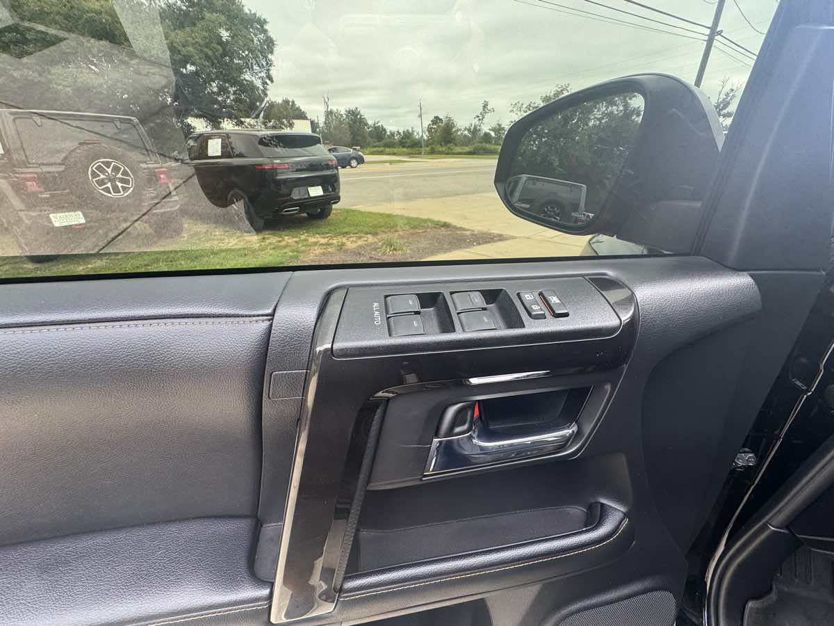 Used 2023 Toyota 4Runner 40th Anniversary SE AWD/4WD image 11