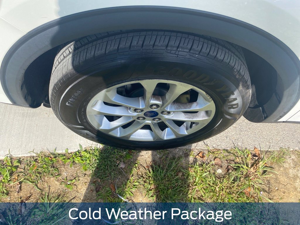Used 2022 Ford Escape SE w/ Cold Weather Package AWD/4WD image 9