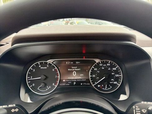 Used 2022 Nissan Rogue SV AWD/4WD image 14