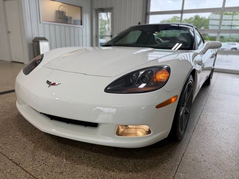 Used 2012 Chevrolet Corvette Convertible w/ 4LT Preferred Equipment Group RWD image 6