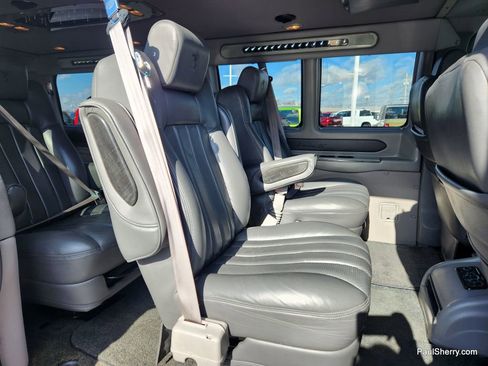 Used 2013 GMC Savana 2500 image 28