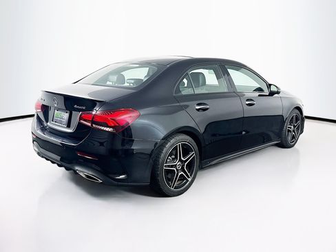 Used 2022 Mercedes-Benz A 220 4MATIC image 9