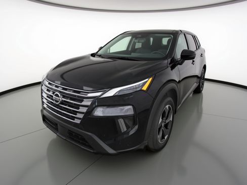 Used 2025 Nissan Rogue SV FWD image 3