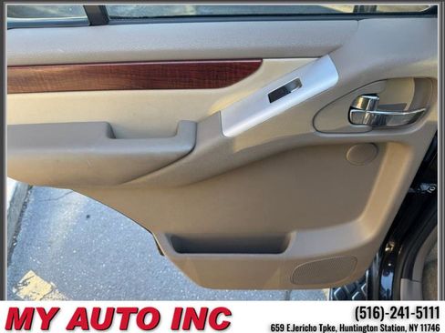 Used 2012 Nissan Pathfinder LE image 38