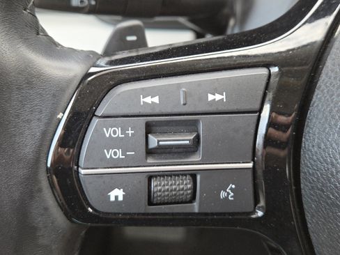 Used 2024 Honda Pilot Touring image 36