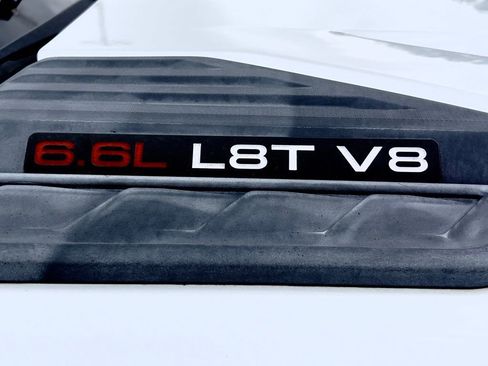 Used 2021 Chevrolet Silverado 2500 Custom w/ Custom Value Package image 12