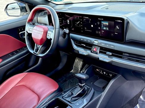 Used 2025 Kia K4 GT-Line w/ GT-Line Premium Package image 25