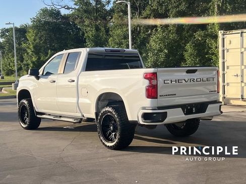 Used 2021 Chevrolet Silverado 1500 Custom w/ LPO, Dark Essentials Package RWD image 10