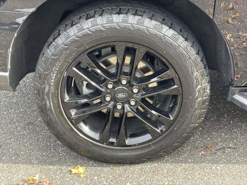 Used 2022 Ford Expedition Max XLT image 9