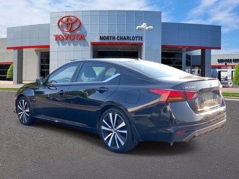 Used 2022 Nissan Altima 2.5 SR FWD image 6