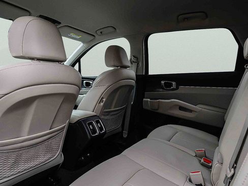 Certified 2023 Kia Sorento S image 22