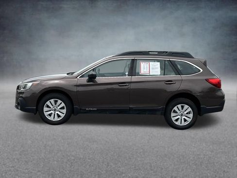 Used 2019 Subaru Outback 2.5i AWD/4WD image 2