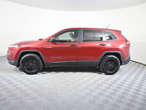 Used 2016 Jeep Cherokee Sport AWD/4WD image 2