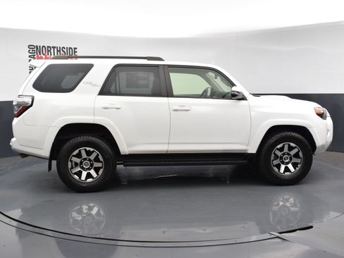 Used 2022 Toyota 4Runner TRD Off-Road Premium image 5