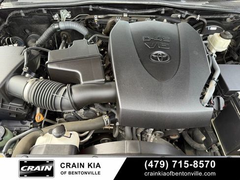 Used 2017 Toyota Tacoma SR5 w/ Tow Package image 33