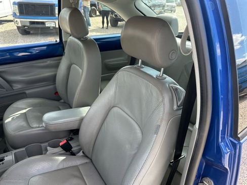 Used 2007 Volkswagen Beetle Coupe w/ Package 2 image 28