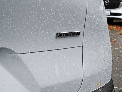 Certified 2025 MAZDA CX-30 AWD 2.5 S w/ Select Sport Pkg image 18