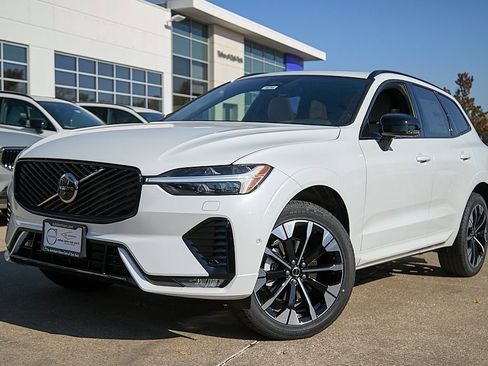 New 2026 Volvo XC60 B5 Plus w/ Protection Package Premier image 2