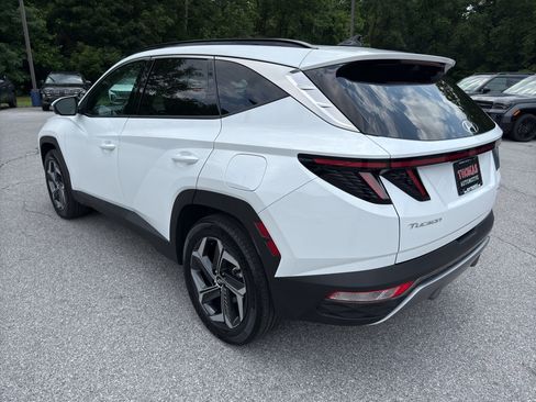 Certified 2023 Hyundai Tucson Limited AWD/4WD image 9