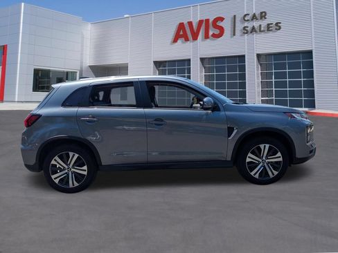 Used 2025 Mitsubishi Outlander Sport SE AWD/4WD image 5