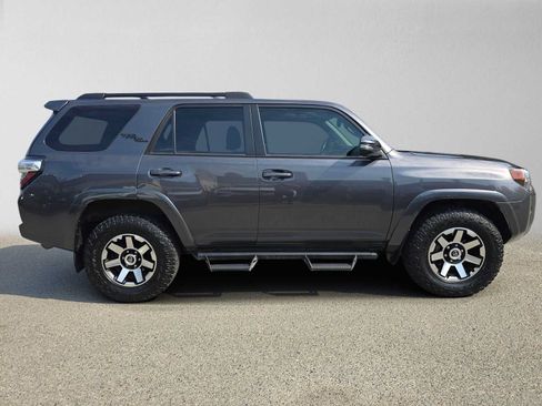 Used 2023 Toyota 4Runner TRD Off-Road Premium w/ Moonroof Package AWD/4WD image 2