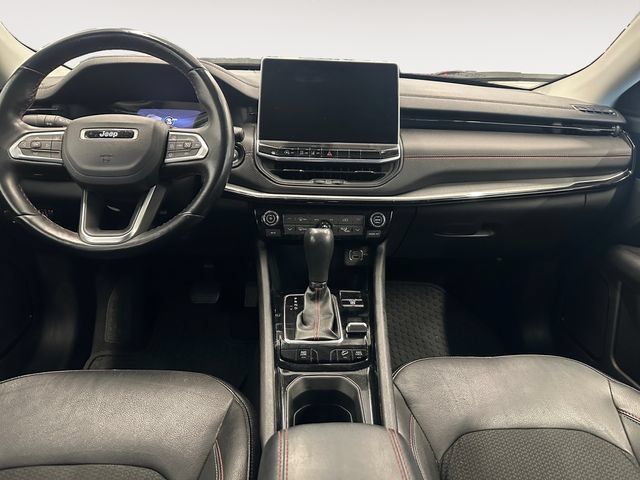 Used 2022 Jeep Compass Trailhawk w/ Trailhawk Convenience Group AWD/4WD image 10