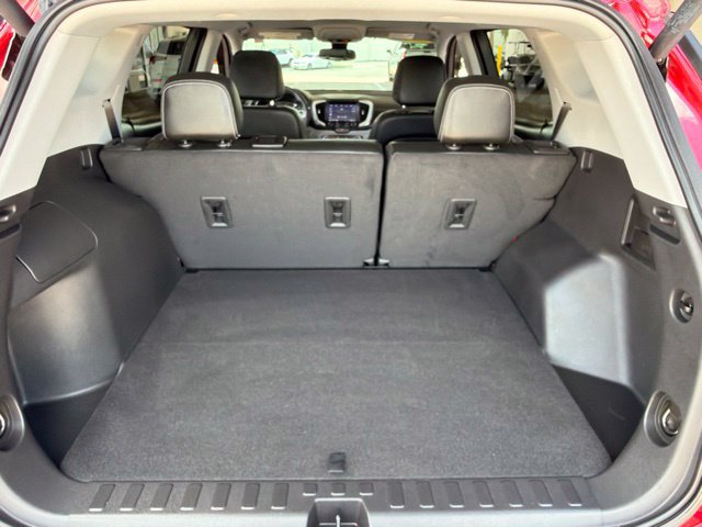 Used 2023 GMC Terrain SLT w/ Tech Package FWD image 20