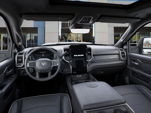 New 2026 RAM 2500 Laramie AWD/4WD image 14