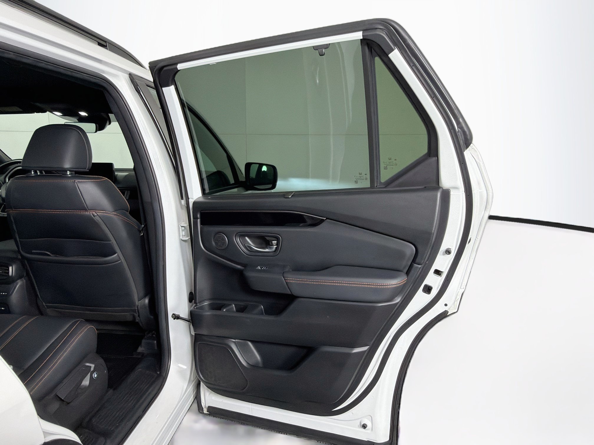 Used 2024 Honda Pilot TrailSport image 32