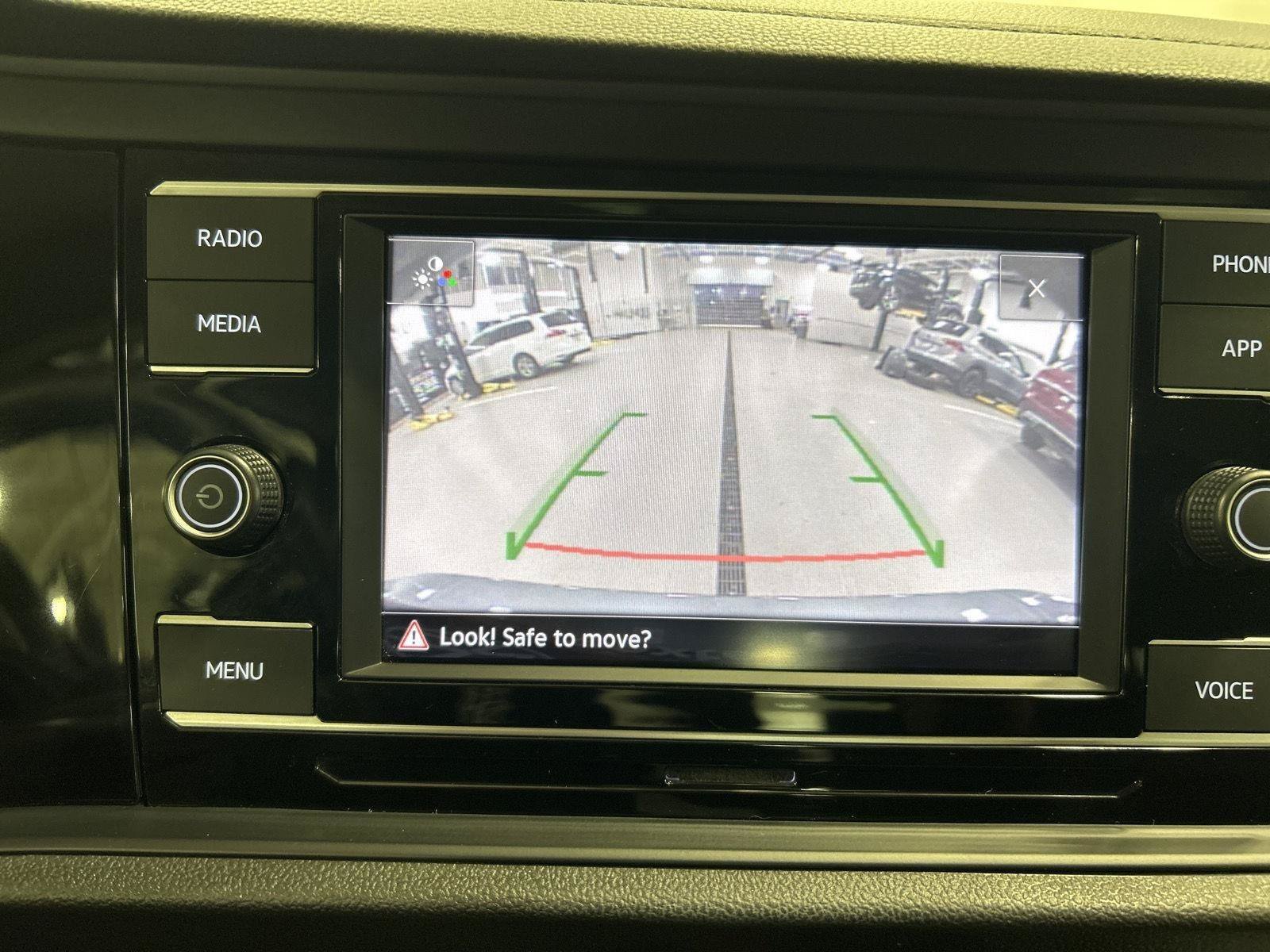 Used 2023 Volkswagen Jetta SE FWD image 19