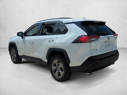 Certified 2024 Toyota RAV4 LE AWD/4WD image 8