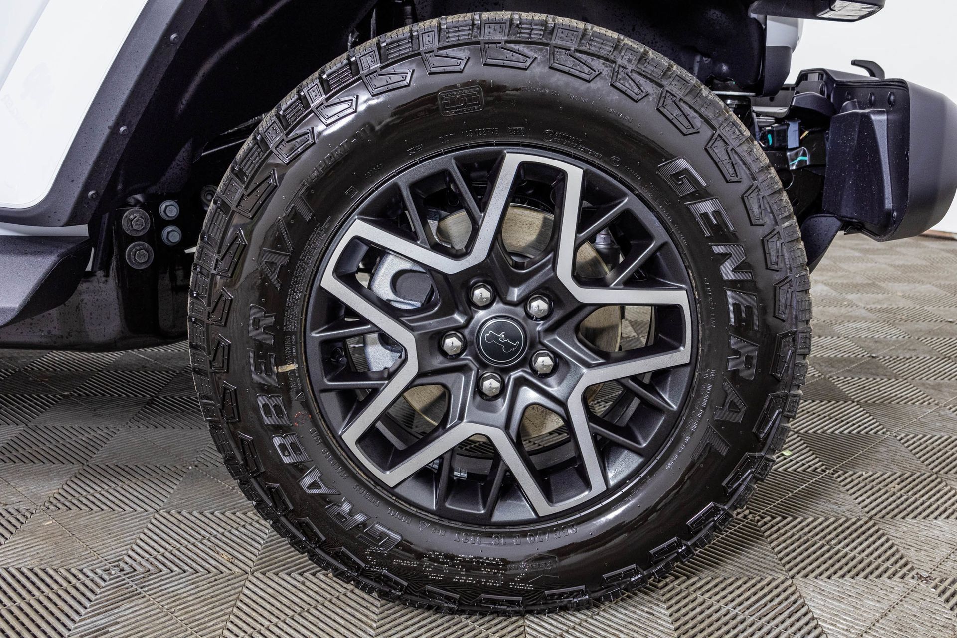 New 2027 Jeep Wrangler Unlimited Sahara AWD/4WD image 42