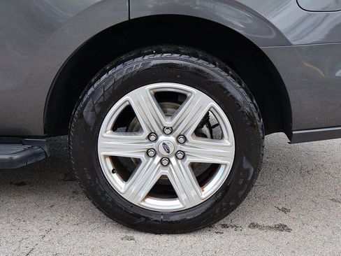 Used 2018 Ford Expedition XLT w/ Equipment Group 201A image 18