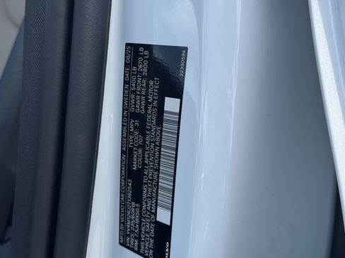 New 2026 Volvo XC60 B5 Core w/ Protection Package image 31