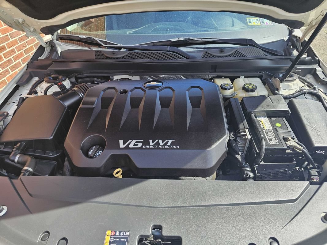 Used 2014 Chevrolet Impala LT w/ Convenience Package FWD image 4