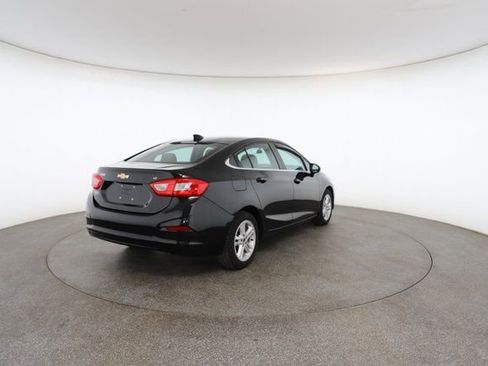 Used 2016 Chevrolet Cruze LT image 17