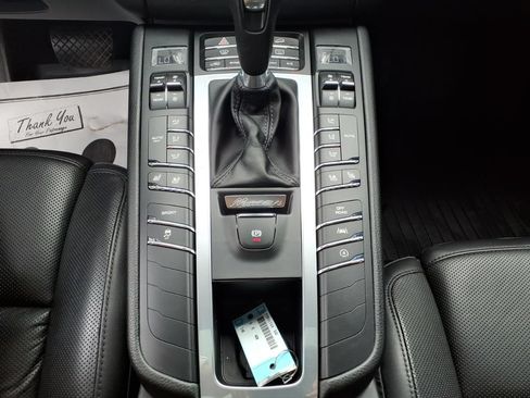 Used 2018 Porsche Macan S AWD/4WD image 26