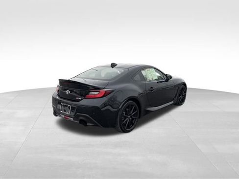 Certified 2023 Toyota GR86 Premium w/ ALL Weather Mat Package (TMS) image 5