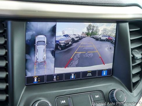 Used 2023 GMC Acadia Denali w/ Denali Technology Package FWD image 17