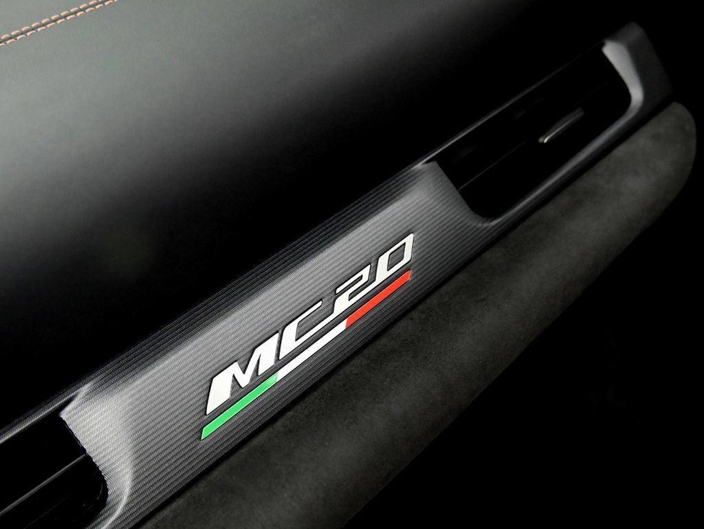 Used 2023 Maserati MC20 Spyder RWD image 21