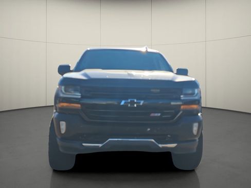 Used 2018 Chevrolet Silverado 1500 LT w/ All Star Edition image 2